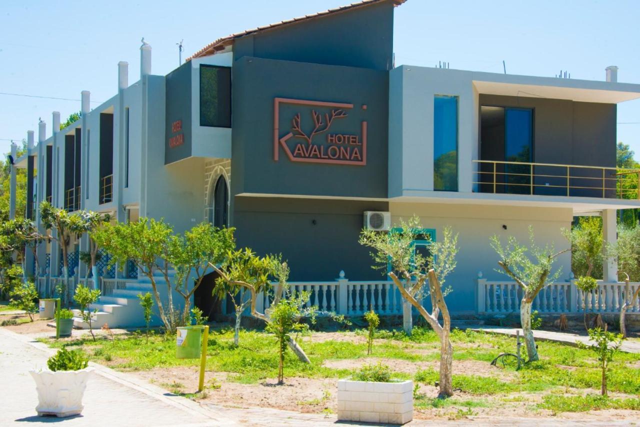 Hotel Kavalona Park Zverneci Zewnętrze zdjęcie