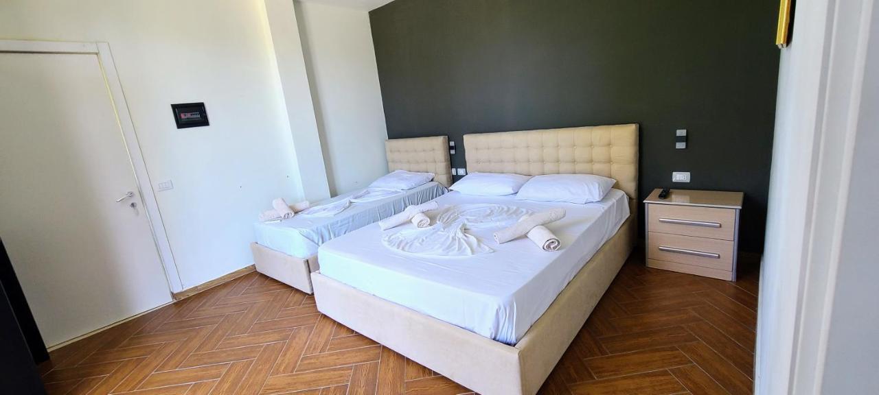 Hotel Kavalona Park Zverneci Zewnętrze zdjęcie