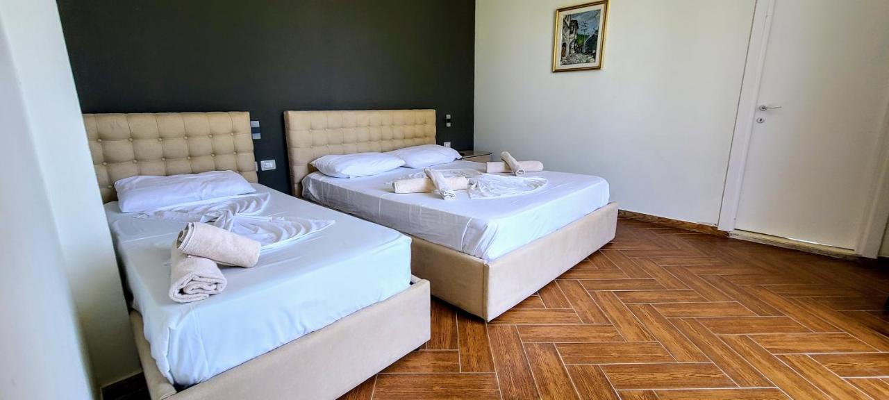 Hotel Kavalona Park Zverneci Zewnętrze zdjęcie