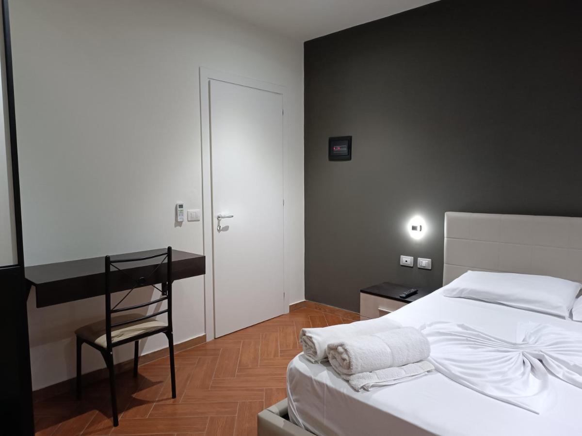 Hotel Kavalona Park Zverneci Zewnętrze zdjęcie